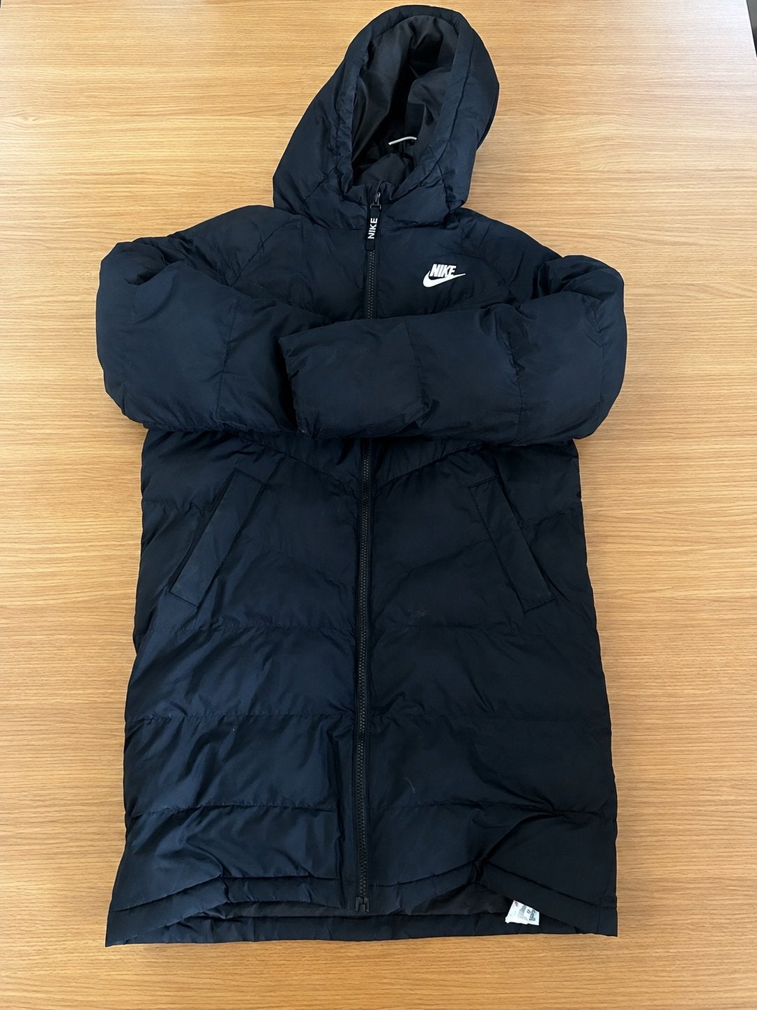 Veste nike taille s, Enlèvement ou Envoi, Neuf, Taille 46 (S) ou plus petite, Noir