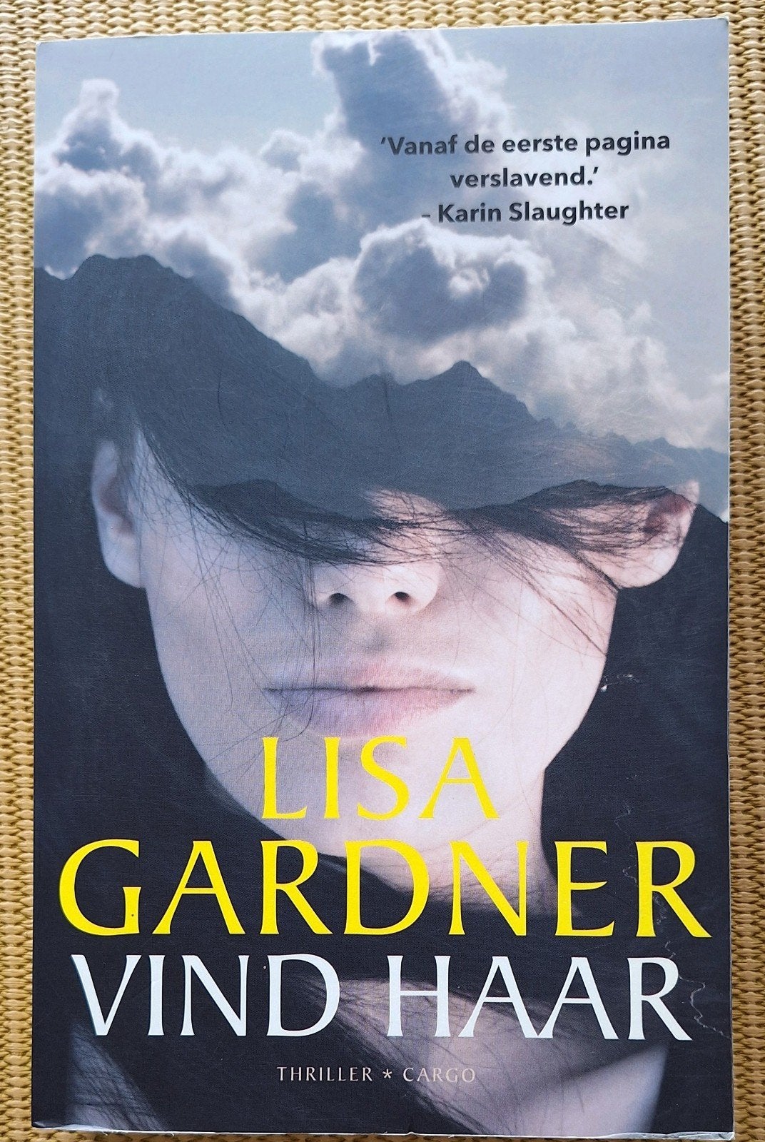 Lisa Gardner - Vind haar, Livres, Thrillers, Comme neuf, Enlèvement ou Envoi
