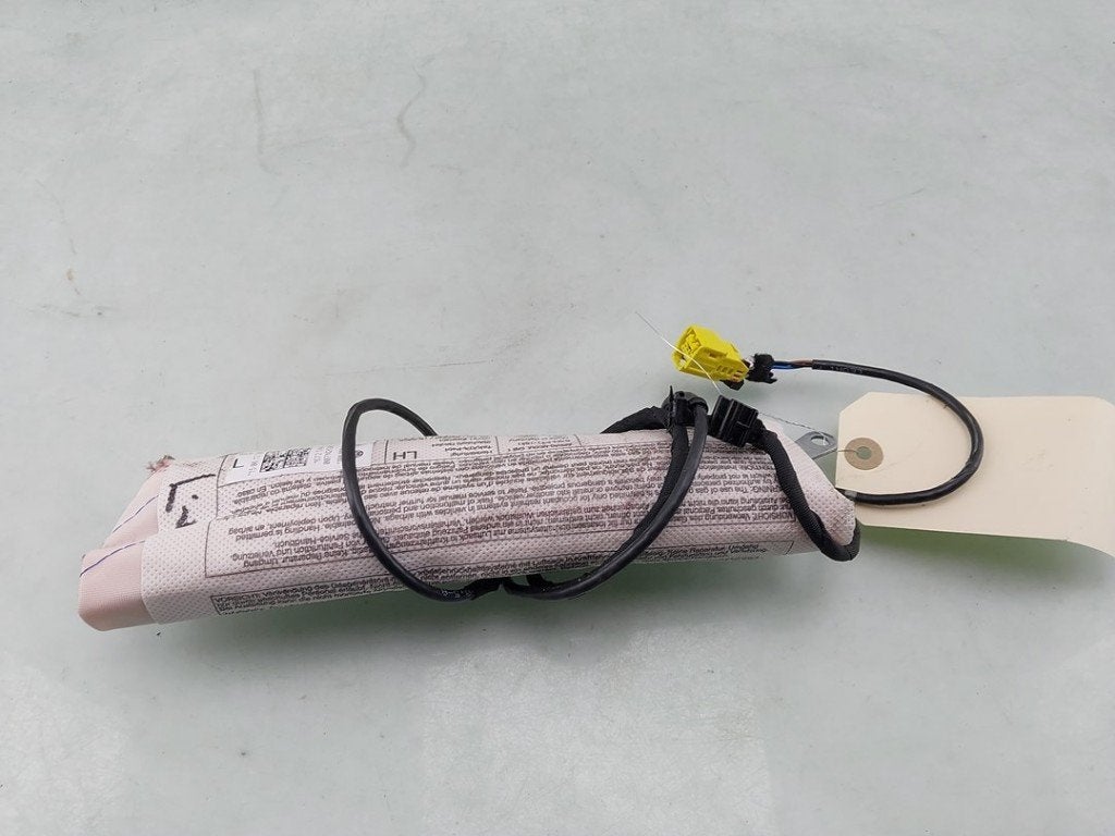 AIRBAG SIEGE Porsche Cayenne II (92A) (01-2010/12-2018), Autos : Pièces & Accessoires, Porsche Deutschland GmbH, Porscheplatz 1
70435  Stuttgart, DE
