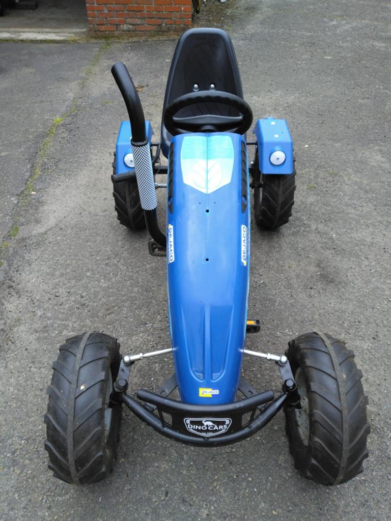 New Holland Dino Cars, Kinderen en Baby's, Speelgoed | Buiten | Skelters, Ophalen, Zo goed als nieuw
