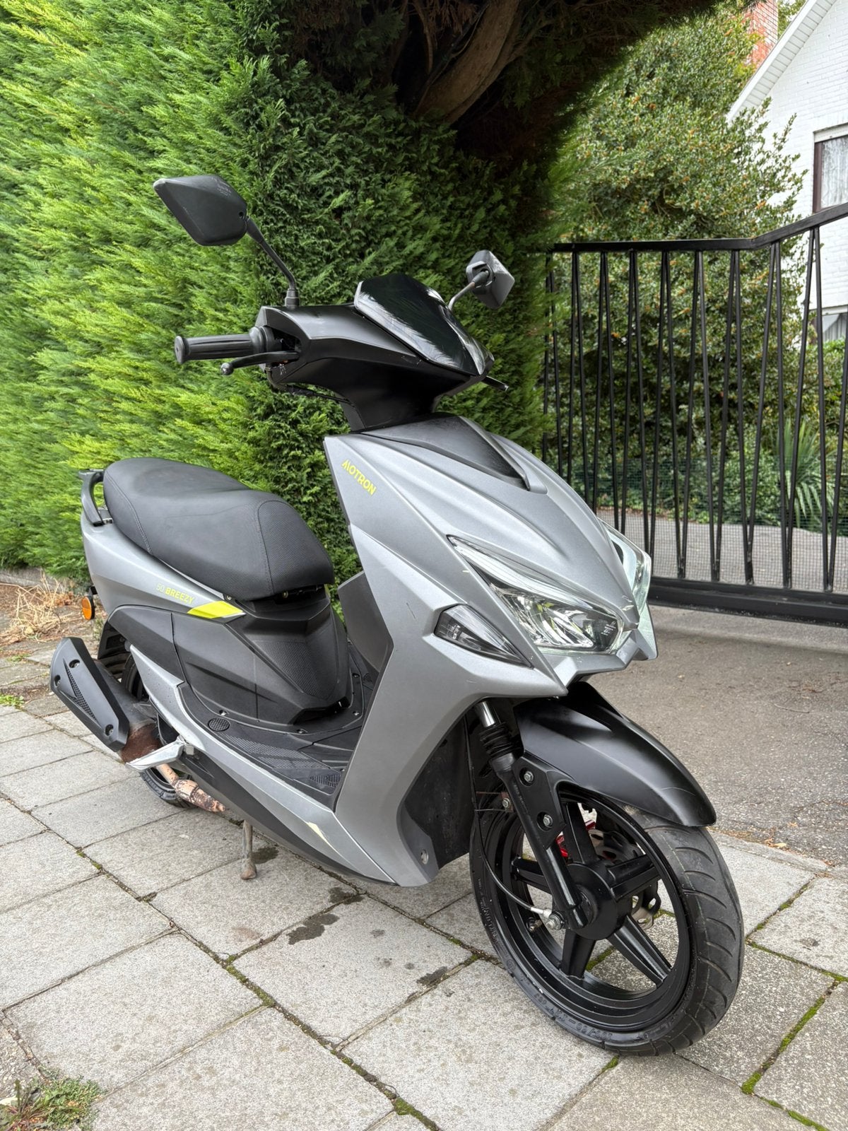 Scooter Motron Breezy 50 classe a livraison possible, Fietsen en Brommers, Brommers | Tuning en Styling, Ophalen