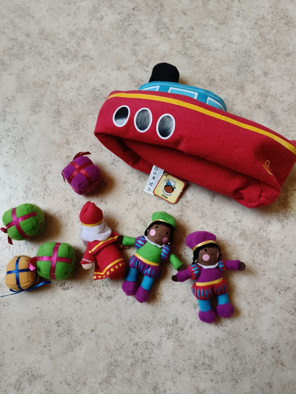bateau avec figurines en velcro - sint hema, Divers, Enlèvement
