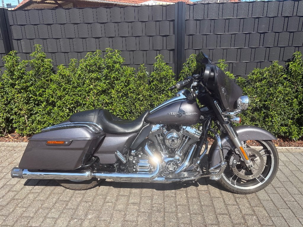 H-D Street Glide 103" + Garantie + GRATIS onderhoud!, Motoren, 2 cilinders, 1690 cc, Occasion, Bedrijf