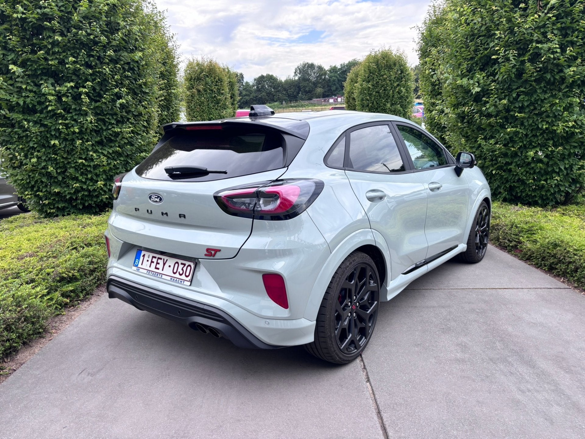 Ford Puma PUMA ST 1.0 ECOBOOST AUTOMAAT (bj 2025), Auto's, Ford, Automaat, Alcantara, Bedrijf, Hybride Elektrisch/Benzine