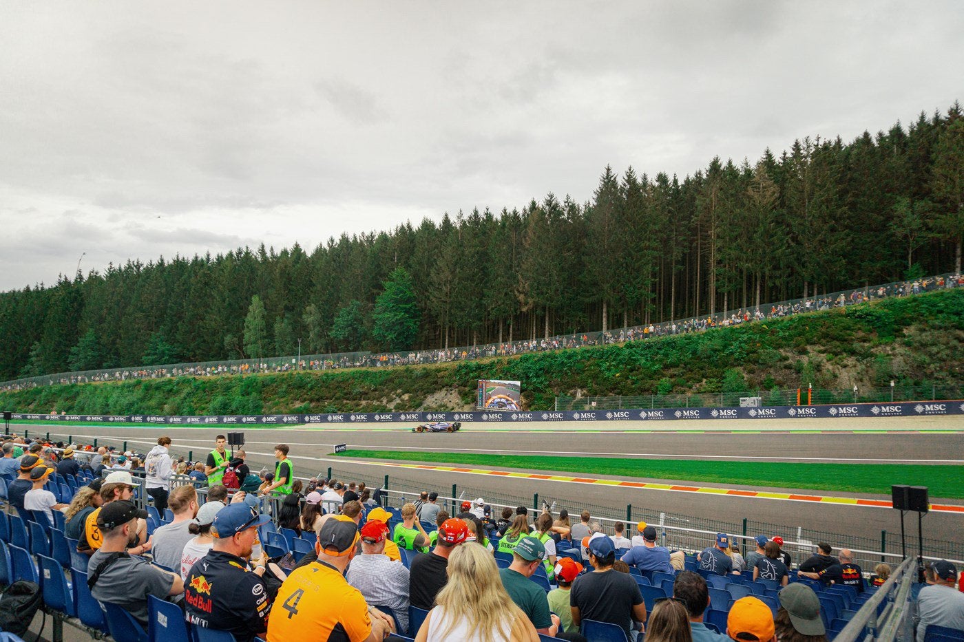 Vends Tickets F1 Spa Gp Belgique 2026 Essais Vendredi 17/07, Tickets & Billets, Trois personnes ou plus