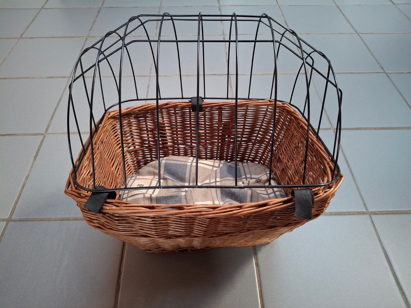Fietsmand voor honden, Ophalen, Fietsmand