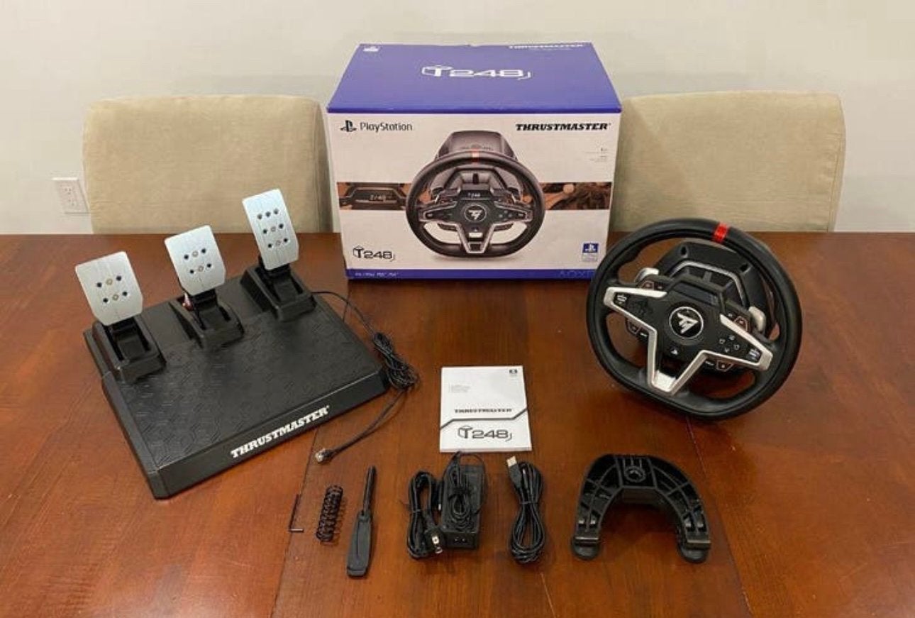 Trustmaster T248 racestuur voor PlayStation (PS4/PS5) en PC, Ophalen, PlayStation 4, Zo goed als nieuw, Stuur of Pedalen
