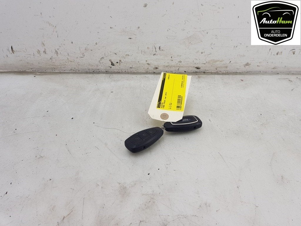 SLEUTEL Ford Focus 3 Wagon (01-2010/02-2020), Auto-onderdelen, Gebruikt, Ford