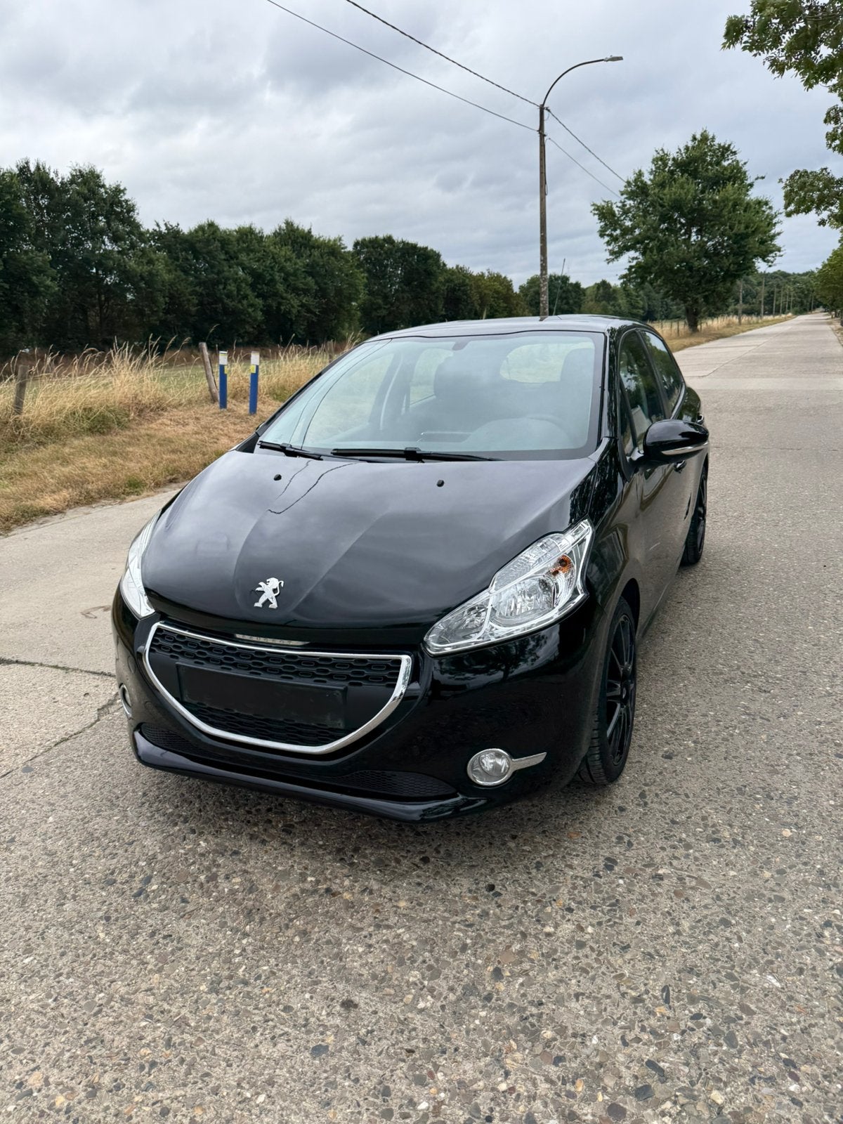 PEUGEOT 208 1.2 BENZINE DIRECT BESCHIKBAAR MET 1J GARANTIE, Voorwielaandrijving, 4 deurs, Stof, Bedrijf
