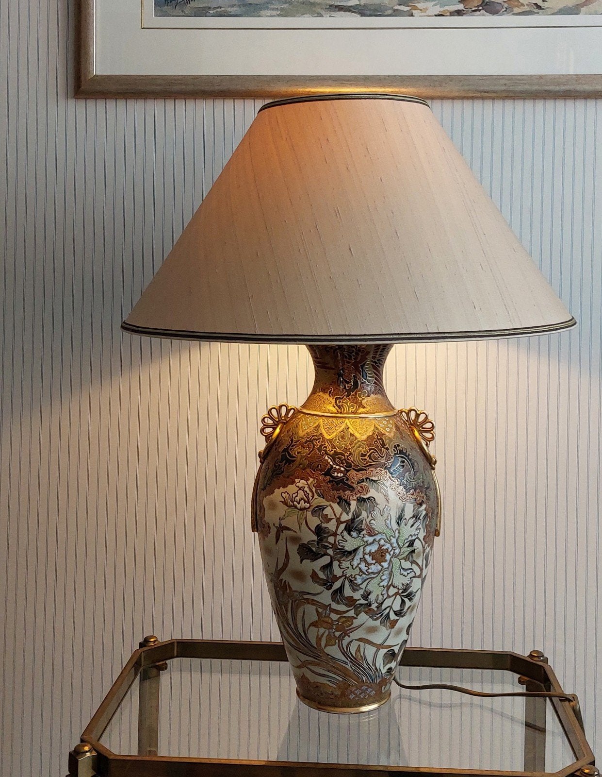 Belle lampe à poser en porcelaine de Chine, Maison & Meubles, Beige, Enlèvement, E27 (grand), Avec abat-jour