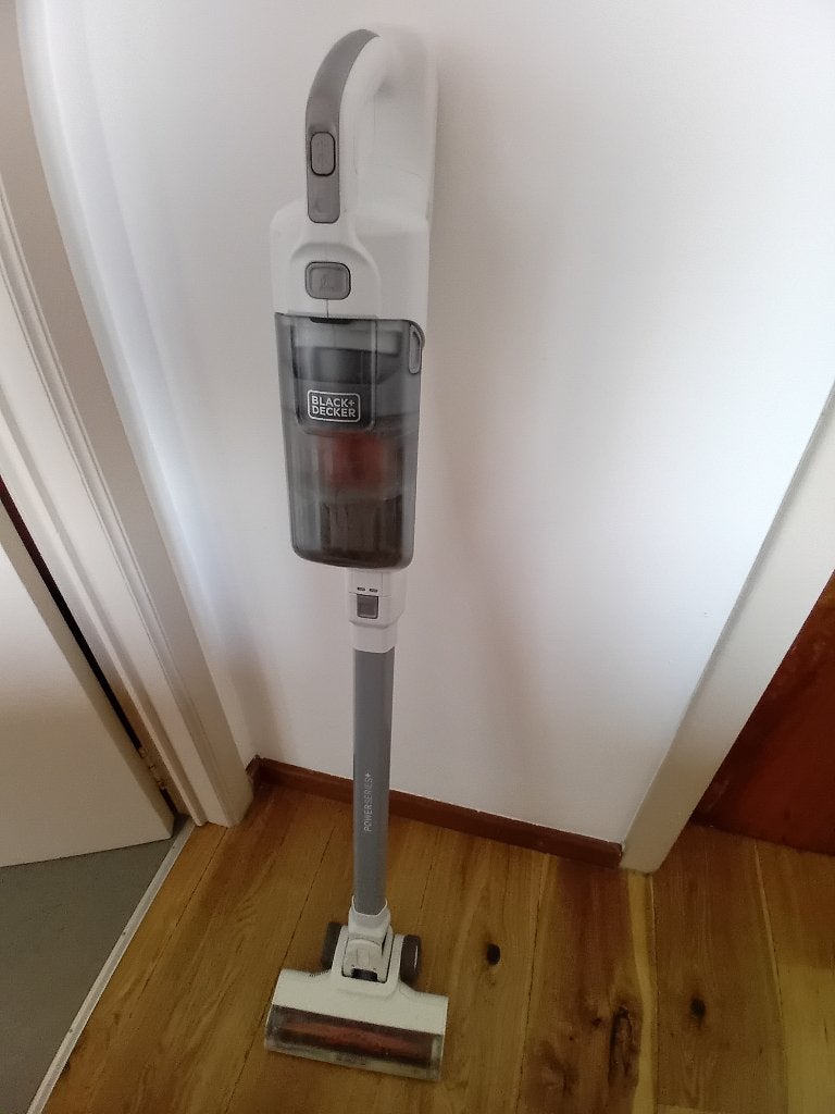 Aspirateur balai sans fil - Black & Decker, Electroménager, Sans fil, Aspirateur balai, Autres marques, Comme neuf