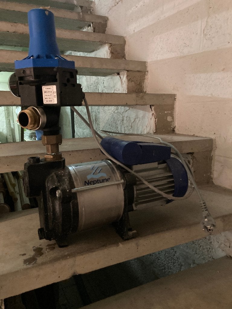 pompe NEPTUNE MAXILENT groupe hydrophore eau de pluie, Enlèvement, Utilisé