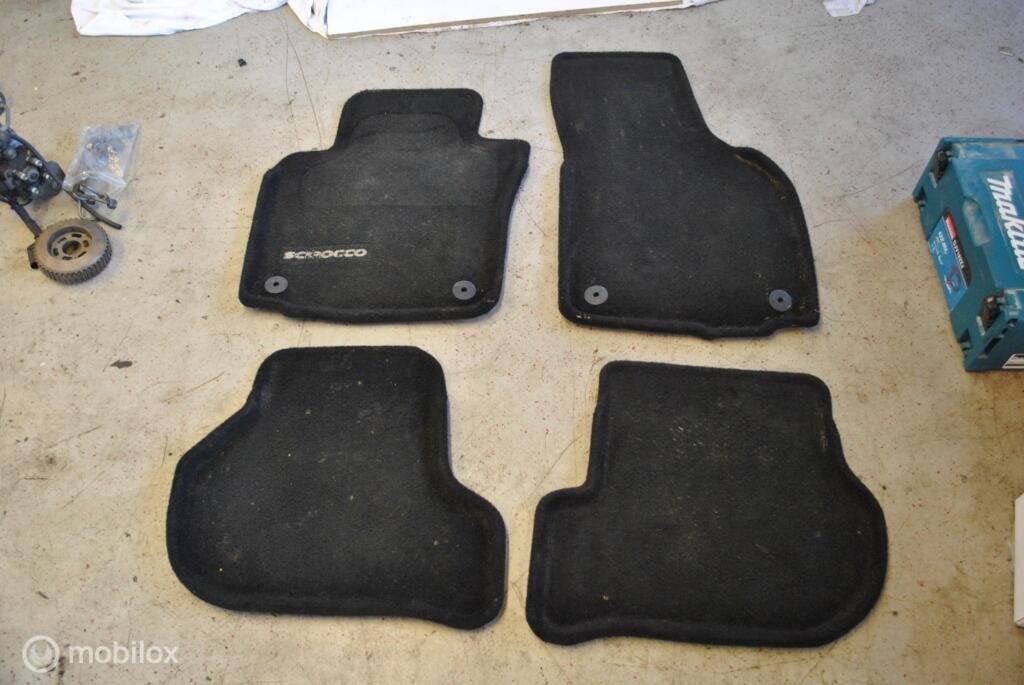 Vloerbekleding Vw Scirocco III ('08-'12), Auto-onderdelen, Gebruikt, Volkswagen, Ophalen of Verzenden, Volkswagen