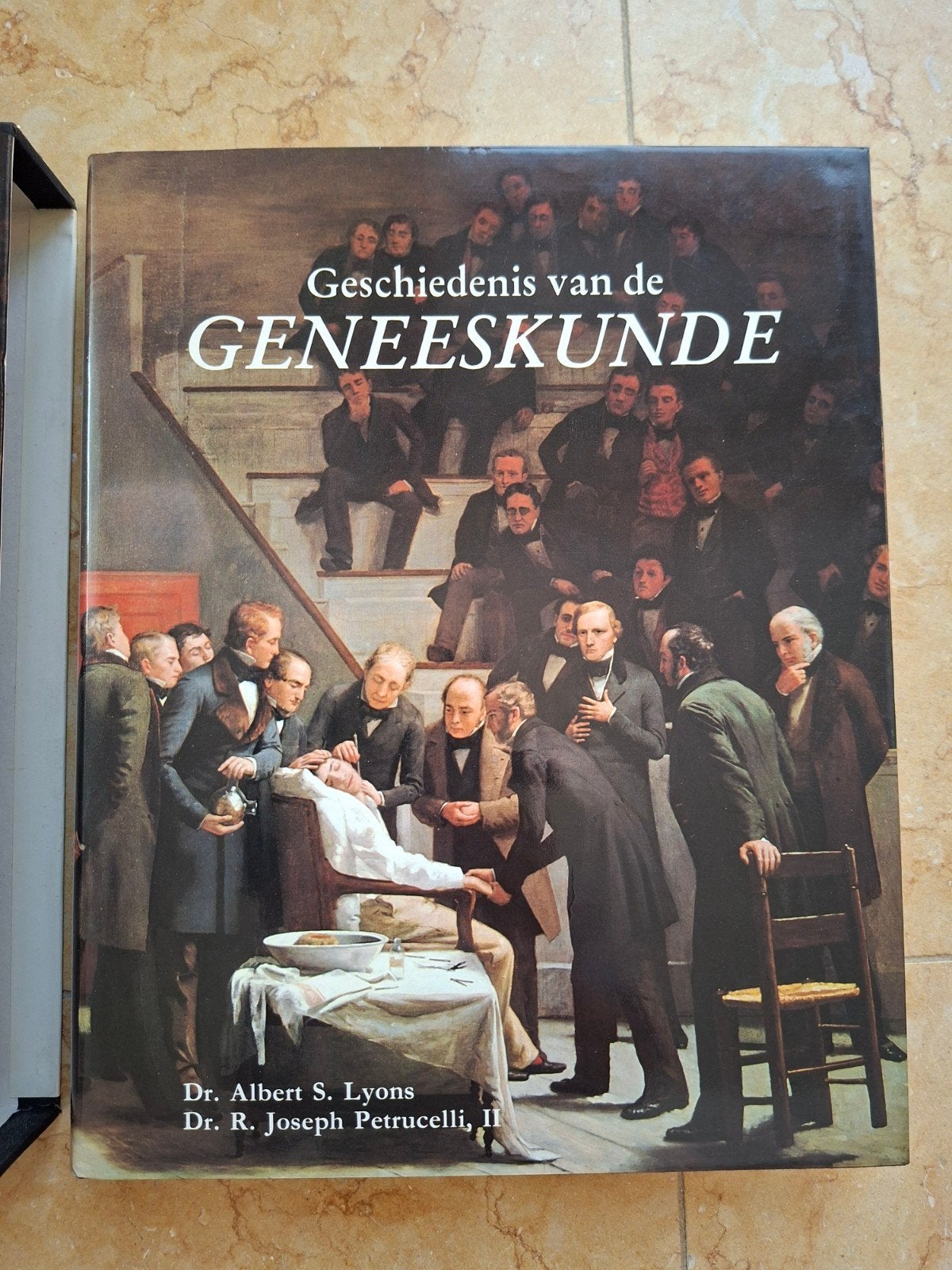 Geschiedenis van de GENEESKUNDE, Europa, Ophalen of Verzenden, Zo goed als nieuw, Dr. Albert S. Lyons