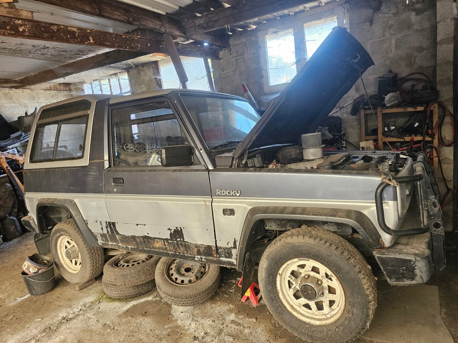 vend daihatsu rocky 2.8td a retaper, Enlèvement ou Envoi, Daihatsu