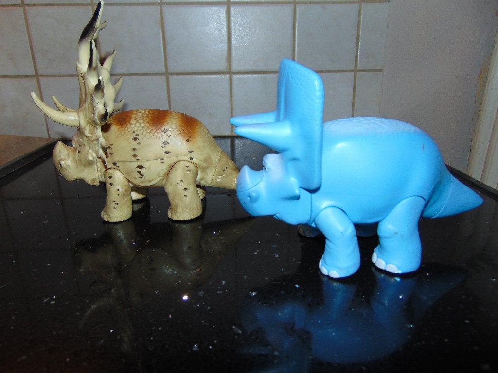 Dino's Tomy Disney/ Pixar, Enfants & Bébés, Jouets | Figurines, Enlèvement ou Envoi, Utilisé
