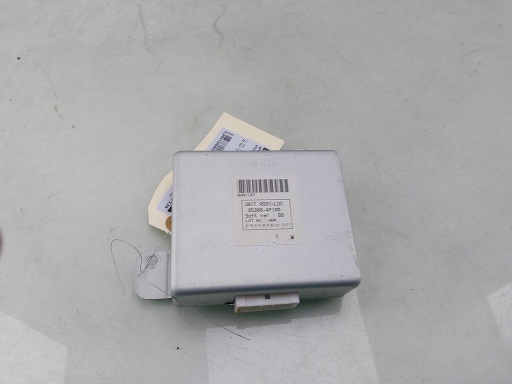 REGULATEUR DE TENSION Hyundai i20 (|953004P100|), Utilisé, Hyundai