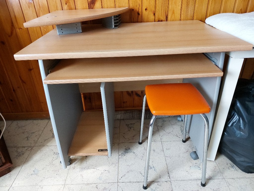 computertafel met tabouret, Computers en Software, Ophalen, Gebruikt