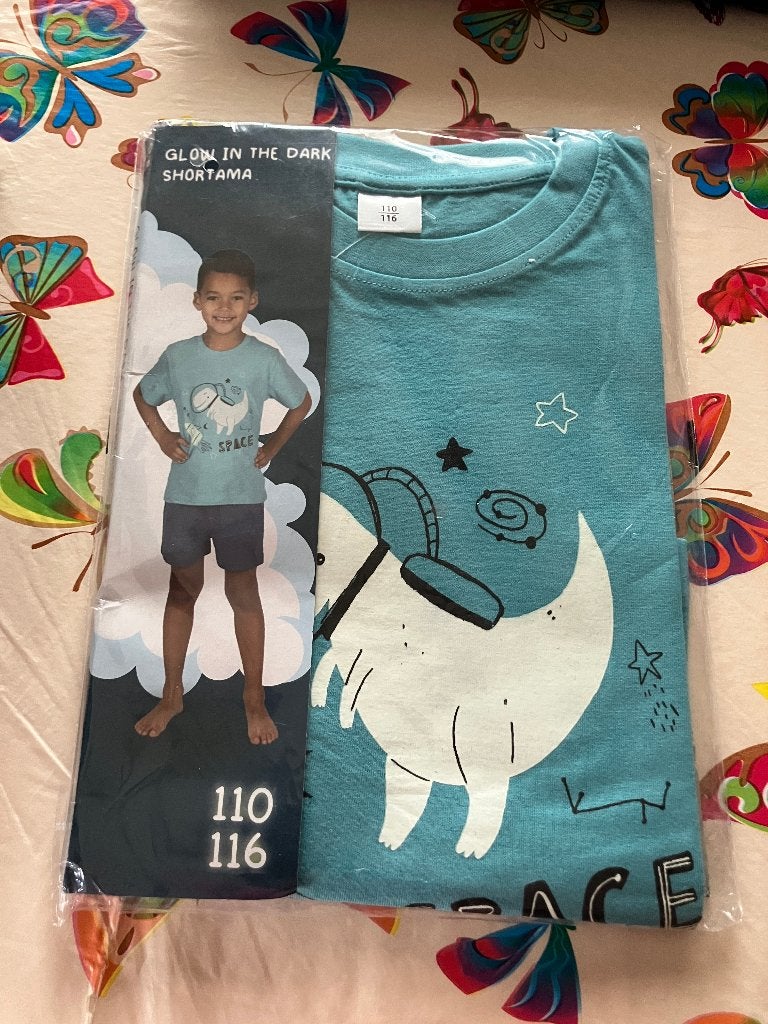 Nieuwe Space ' Glow in the dark ' pyjama - maat 110 / 116, Kinderen en Baby's, Kinderkleding | Maat 110, Ophalen of Verzenden