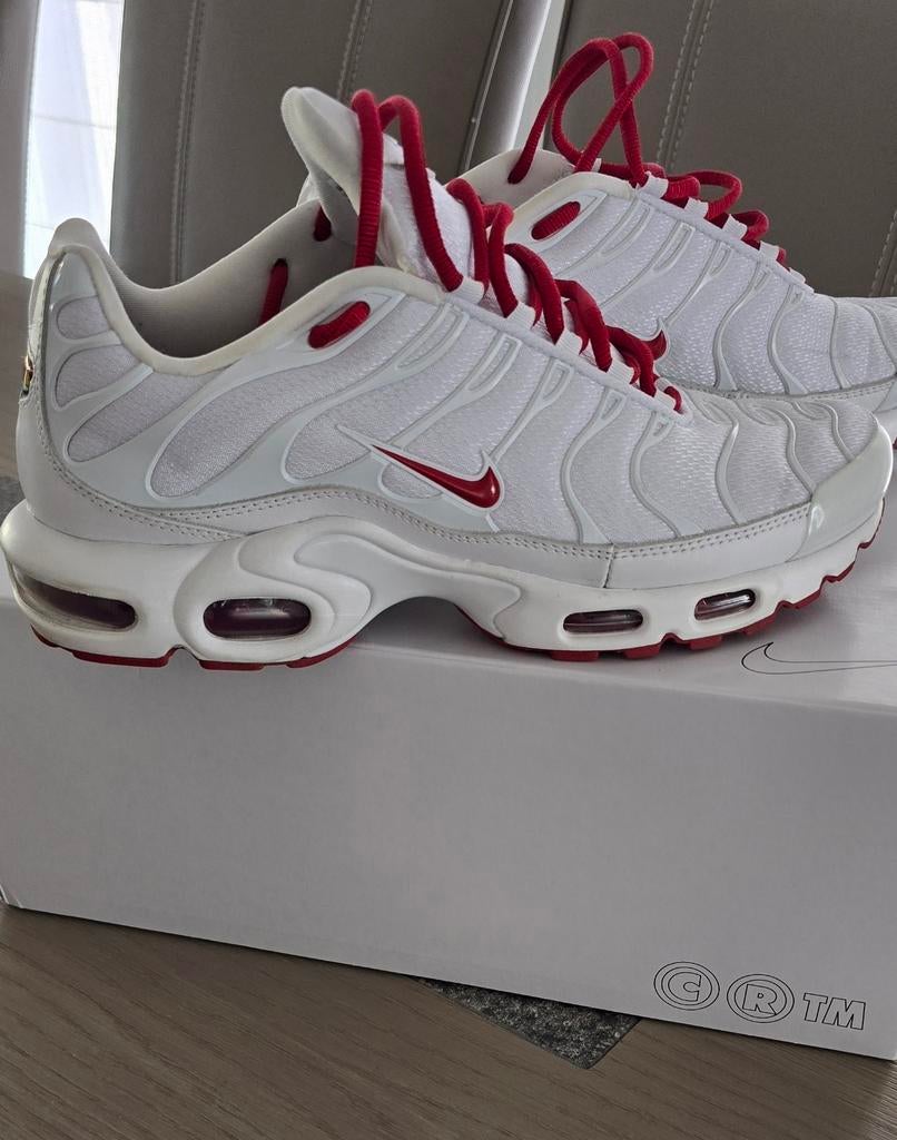 Nike Air Max Plus, Enlèvement