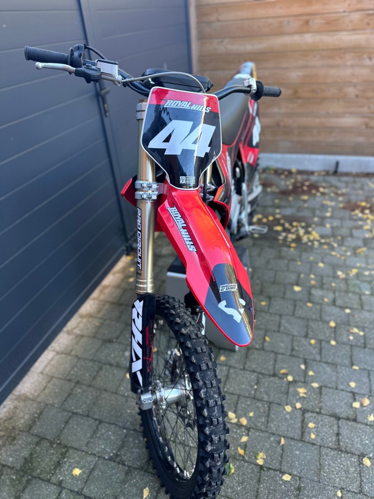 Stark varg, Fietsen en Brommers, Ophalen, Zo goed als nieuw