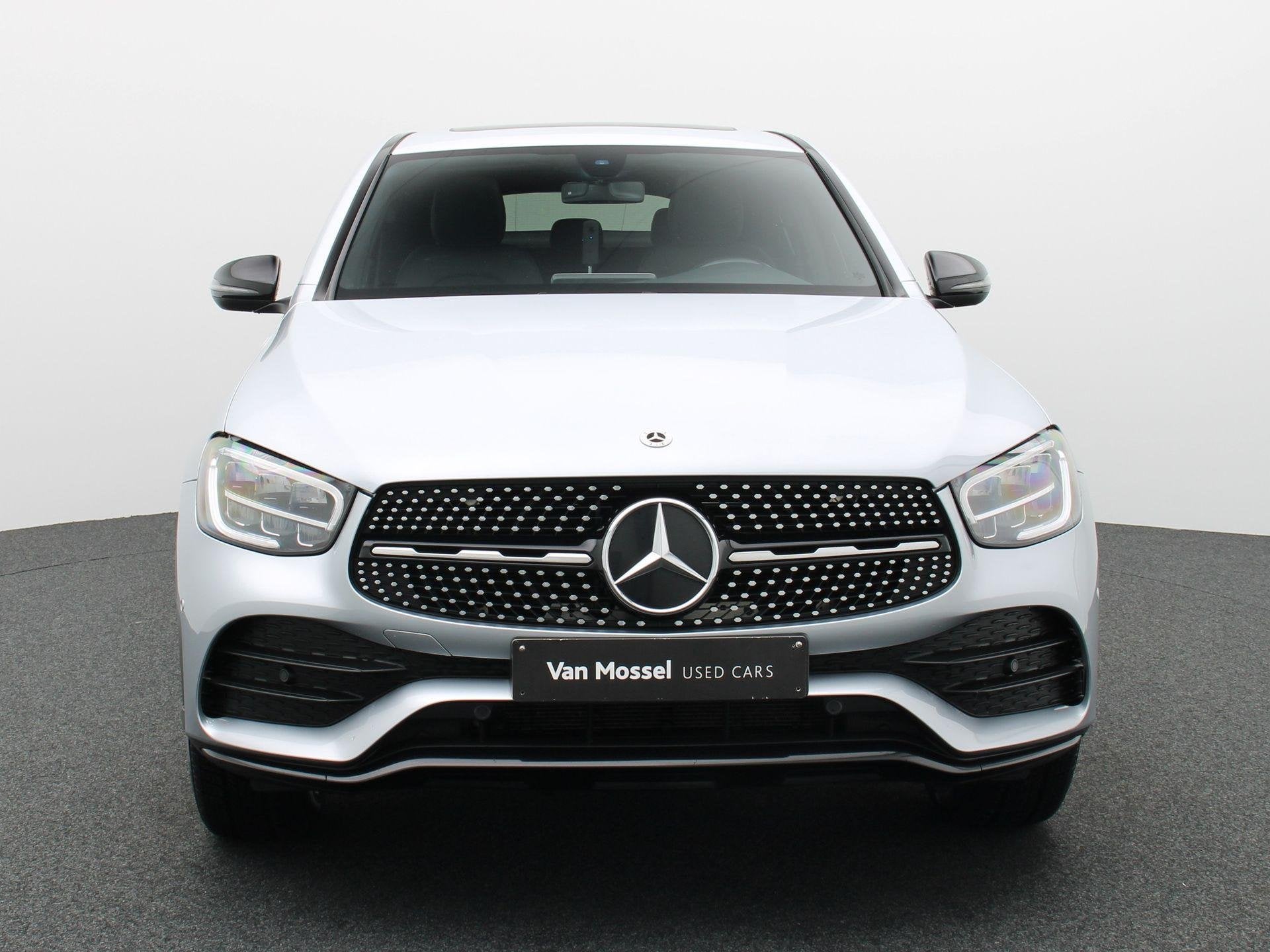 Mercedes-Benz GLC 300 de 4M Coupé + AMG LINE + PANORAMISCH, Auto's, Automaat, Dealer onderhouden, 14 kWh, 4 cilinders