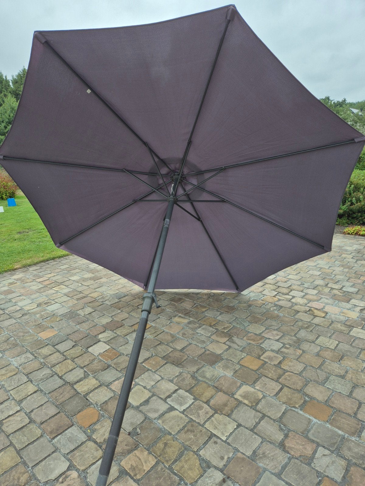 Parasol (zonder voet, met hoes), Ophalen