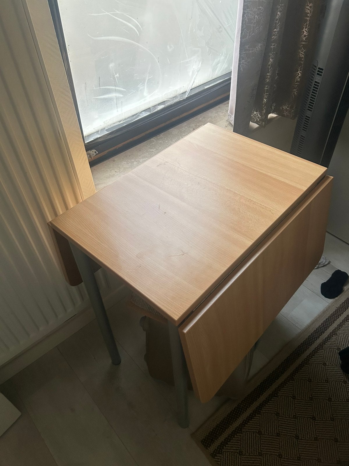 Table, Enlèvement, Comme neuf