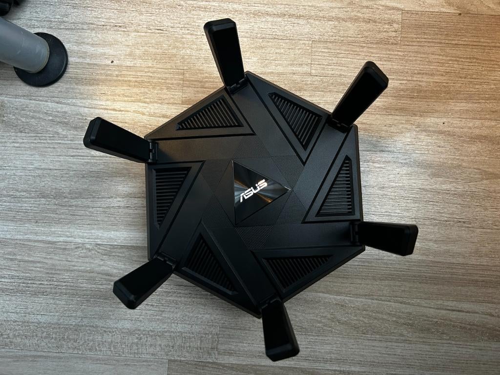 Asus RT-AX7800 - Routeur Tri-bandes WiFi 6E (802.11ax) 6GHz, Informatique & Logiciels, Enlèvement, Utilisé, Routeur, ASUS