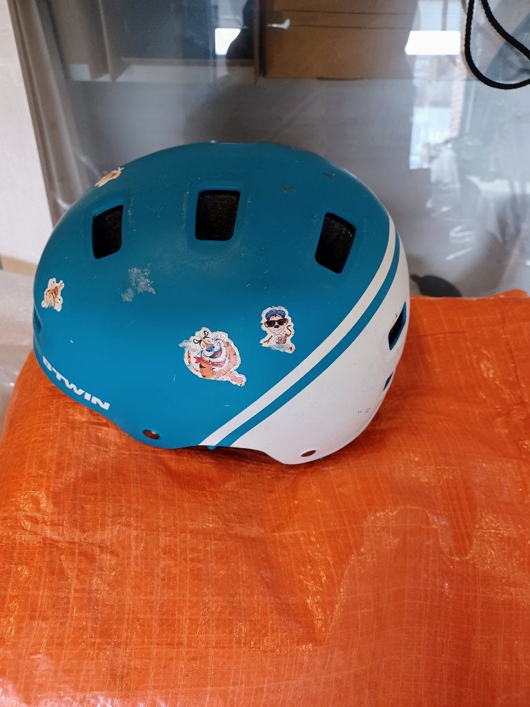 Fietshelm  ( tot 10 jaar ), Fietsen en Brommers, Fietsaccessoires | Fietshelmen, Ophalen