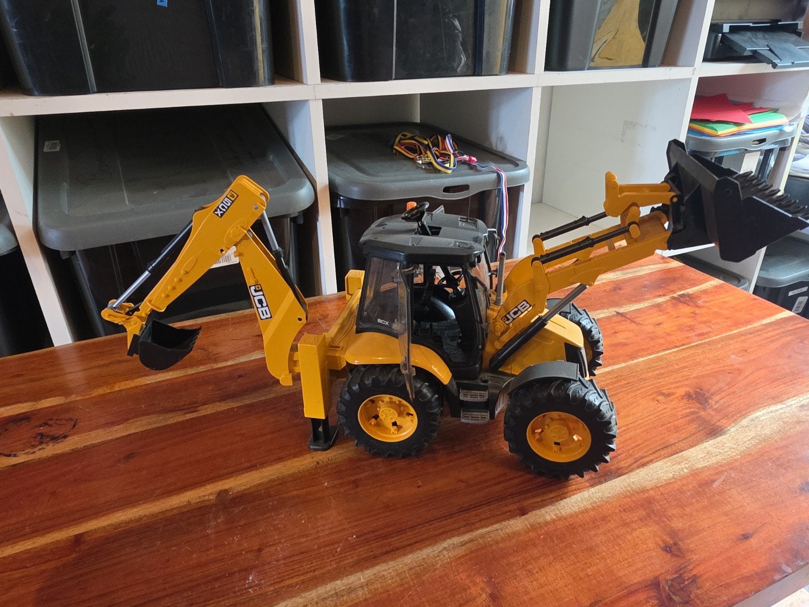 JCB 5CX Bruder – Tractopelle, Enfants & Bébés, Enlèvement