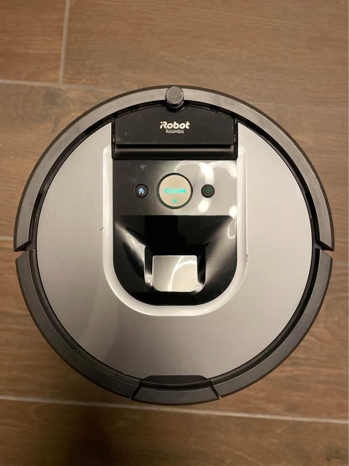 ROOMBA 960 avec accessoires, IRobot, Réservoir, Enlèvement, Utilisé