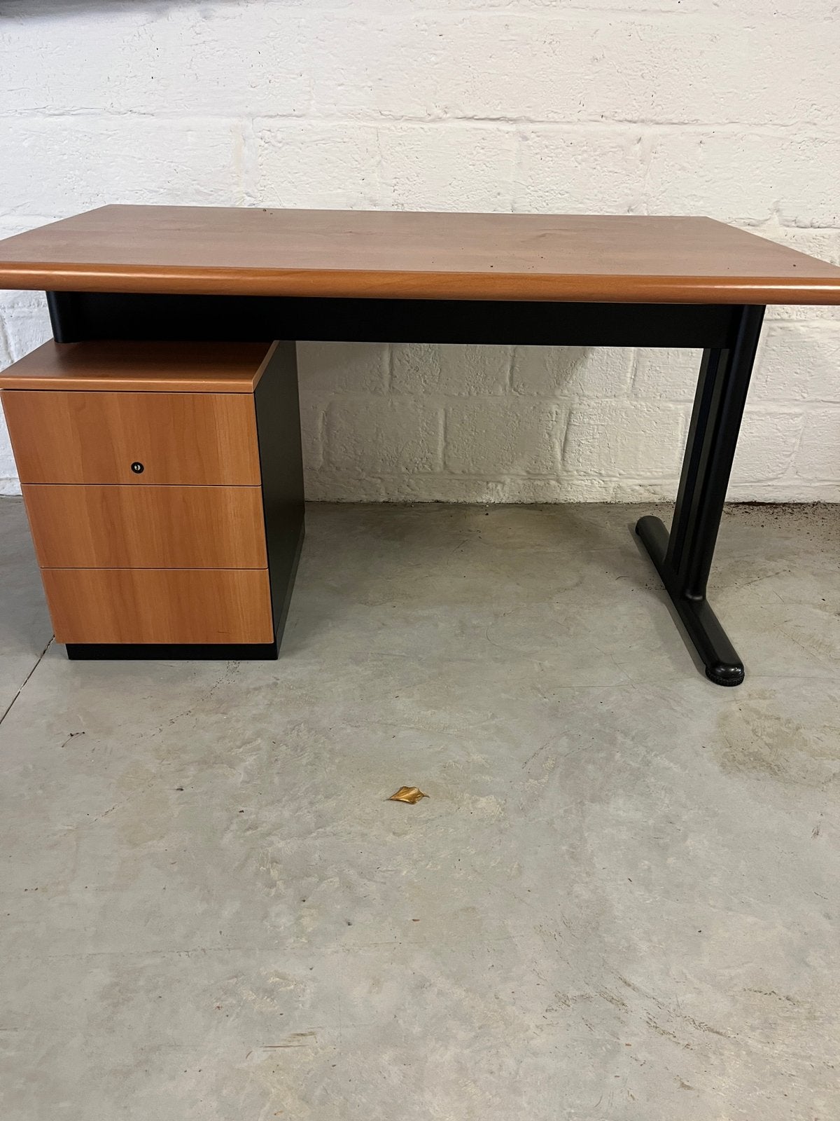Vintage jaren 80 bureau, Vintage, Ophalen of Verzenden, Zo goed als nieuw
