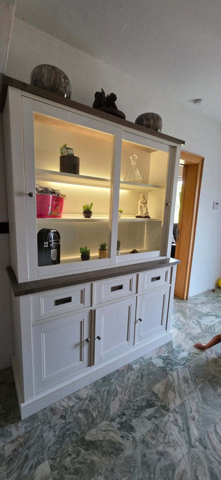 vitrine venant de chez les meubles Lecomte, Huis en Inrichting, Kasten | Buffetkasten, Ophalen