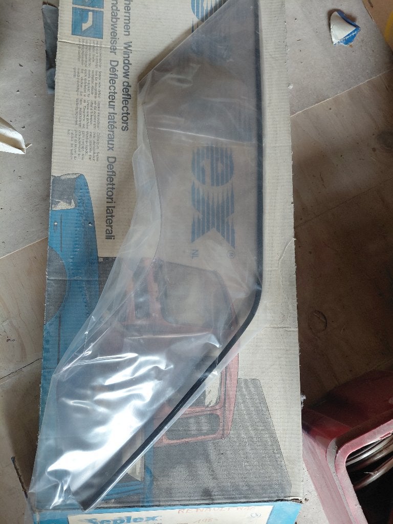 Renault r18 1983 zijwindschermen, Ophalen, Nieuw, Renault