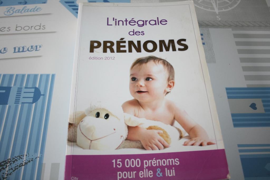 livre sur les prénoms, Enlèvement, Comme neuf