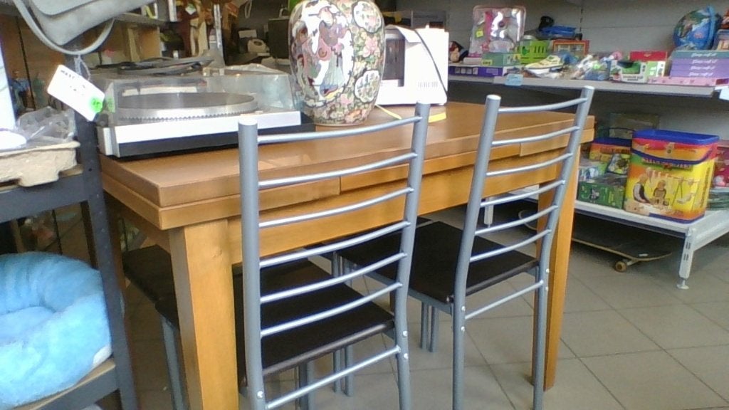 Stijlvolle tafel en 4 stoelen, Ophalen, Zo goed als nieuw