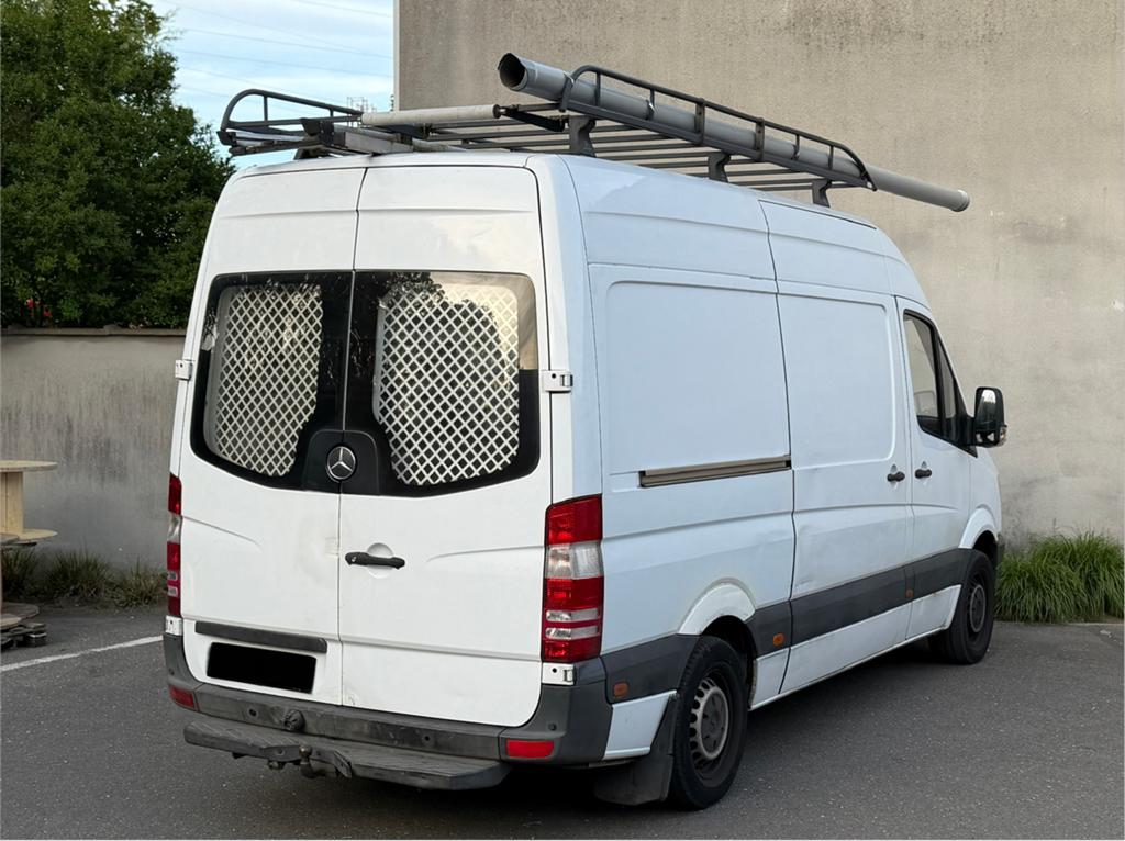 Mercedes-Benz Sprinter 311 2.1 CDI L2H2, Auto's, Bestelwagens en Lichte vracht, Zwart, 4 cilinders, 2000 kg, https://public.car-pass.be/vhr/f29c0b37-d717-435f-b359-aacaca3fc37d