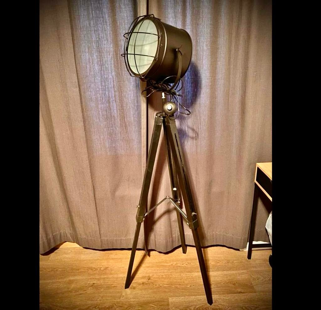 Industriële spotlamp 1,60m, Huis en Inrichting, Lampen | Vloerlampen, Ophalen, Zo goed als nieuw