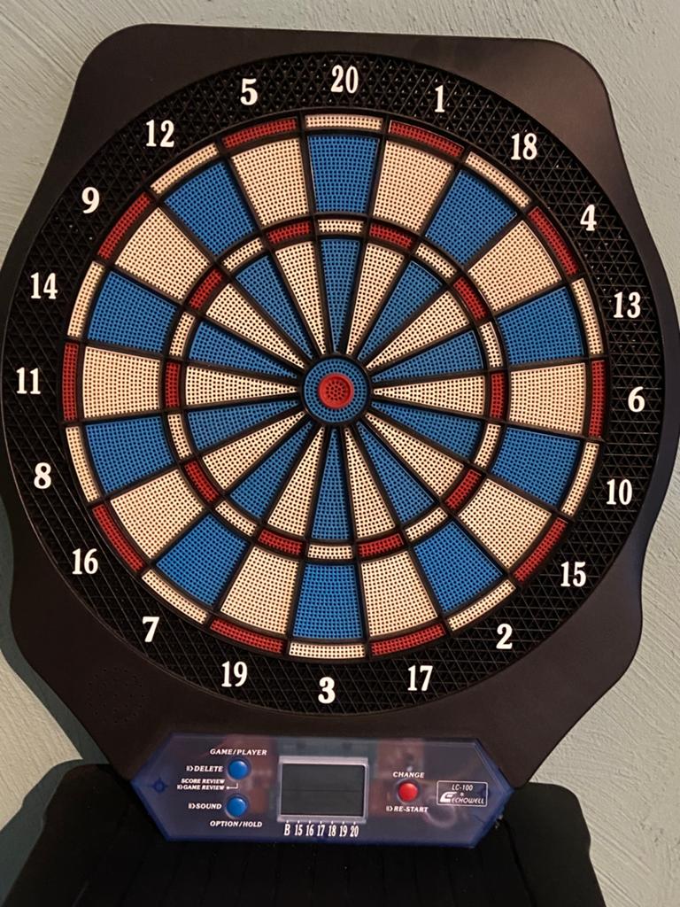 Elektronisch dartbord, Sport en Fitness, Ophalen, Zo goed als nieuw, Dartbord met pijlen, Elektronisch