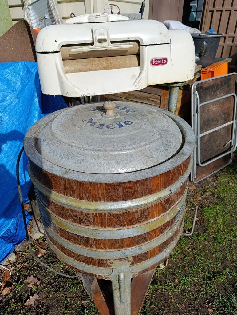 Miele Antiek Wasmachine, Enlèvement