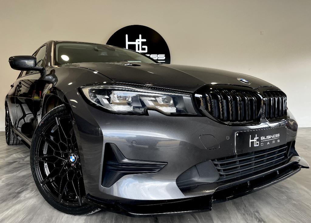 BMW 318 dA/ LOOK M PERFORMANCE/ SHADOW LINE/ CUIR/ LED, Argent ou Gris, Achat, Entreprise, Noir