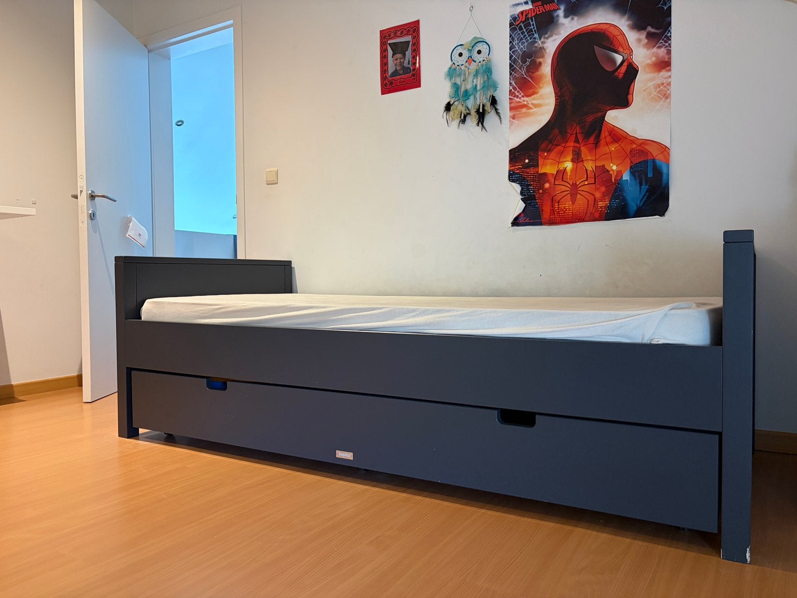 Bopita eenpersoonsbed met bedlade en uitvalbeveiliging, Ophalen, 85 tot 100 cm, Zo goed als nieuw, Matras
