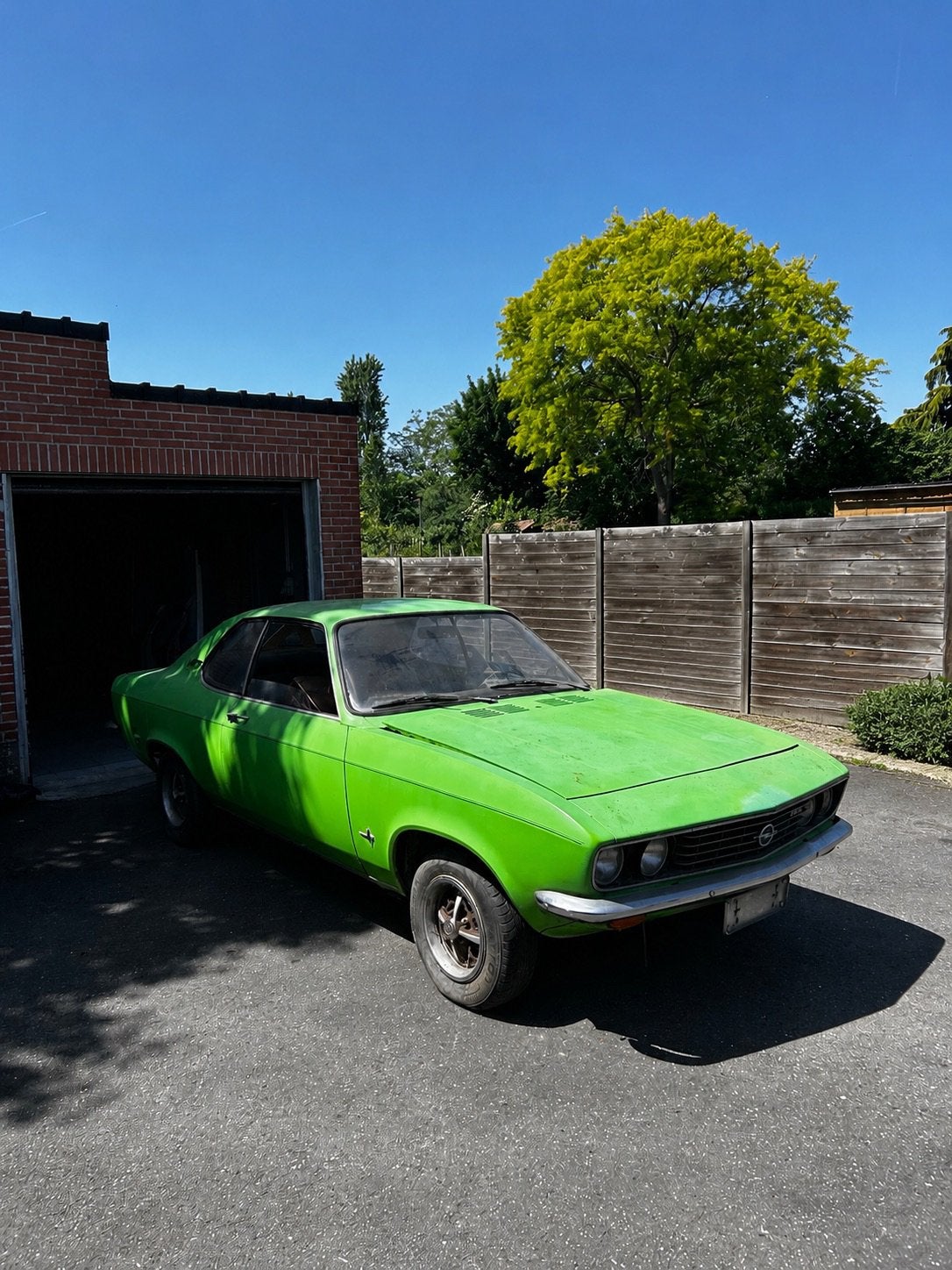 Opel manta a 1.2S, Auto's, Oldtimers, Achterwielaandrijving, Zwart, Leder, Particulier