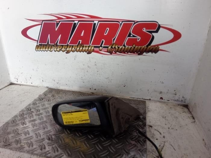 Buitenspiegel links van een Mazda 323F, Gebruikt, -, -, -