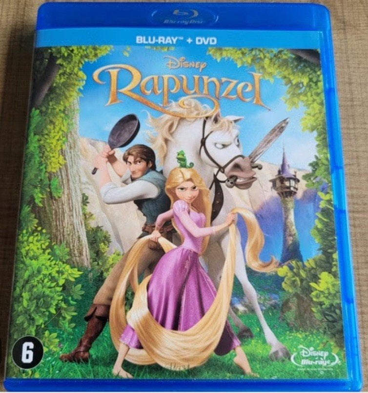 Blu-Ray disc + DVD: Rapunzel (Disney), CD & DVD, À partir de 6 ans, Enlèvement ou Envoi, Dessins animés et Film d'animation, Comprend un DVD