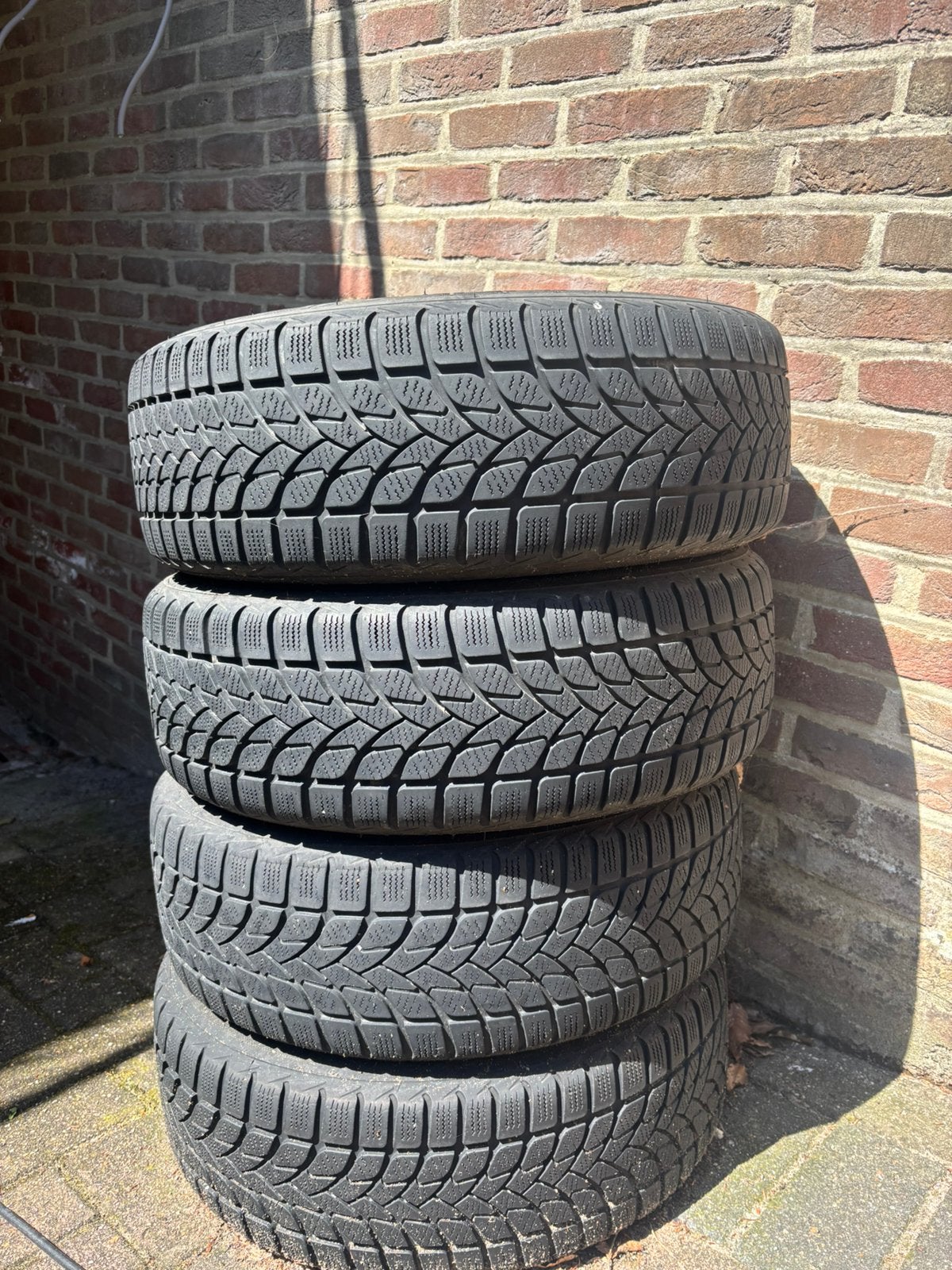 Winterbanden met stalen velgen 185/60 R15, Auto-onderdelen, Banden en Velgen, Ophalen, Gebruikt, 15 inch, Winterbanden