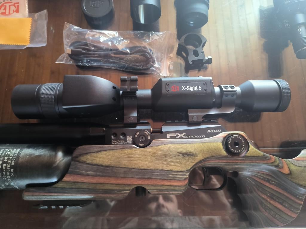 Dag-- nachtrichtkijker atn X-sight 5 lrf, Enlèvement ou Envoi, Comme neuf
