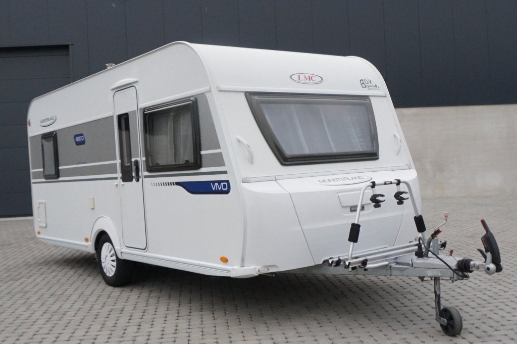 Nette 4pers.LMC met mover, luifel, fietsrek, rondzit, fr bed, Caravans en Kamperen, Rondzit, Frans bed, Bedrijf, Luifel