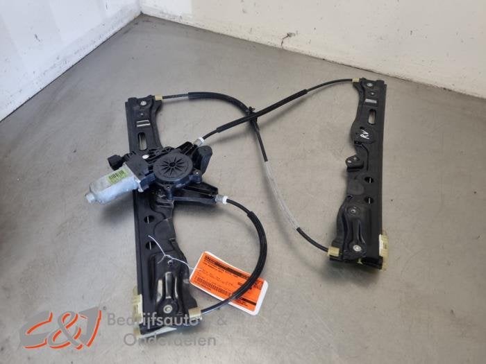 Ruitmechaniek 4Deurs rechts-voor van een Ford Ranger, Gebruikt, -, -, Ophalen of Verzenden
